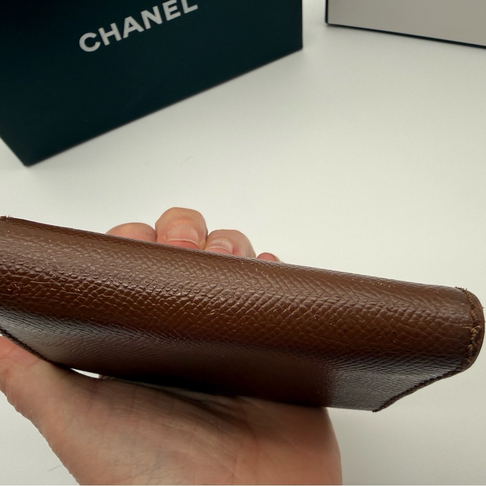 CHANEL Tan Caviar Leather Wallet with Gold Accent - Picture 9 of 15